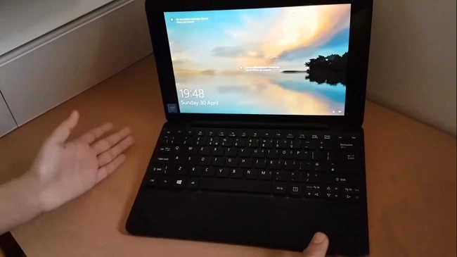 بررسی Acer One 10 S1003-1941