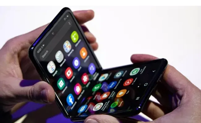 بررسی گلکسی زد فلیپ سامسونگ | Galaxy Z Flip