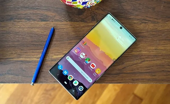 نقد و بررسی گلکسی نوت 10 لایت