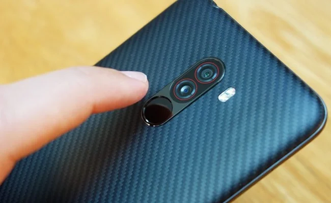 بررسی شیائومی Pocophone F1