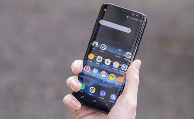 بررسی گلکسی اس 8 سامسونگ