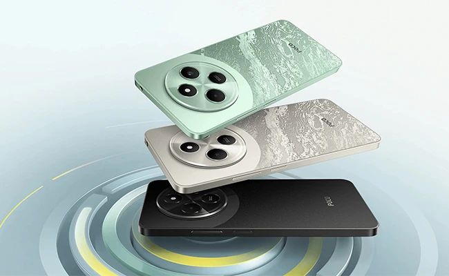 در این عکس سه گوشی موبایل شیائومی Poco C75 ظرفیت 256 گیگابایت رم 8 گیگابایت در رنگ‌های مختلف نمایش داده شده است.