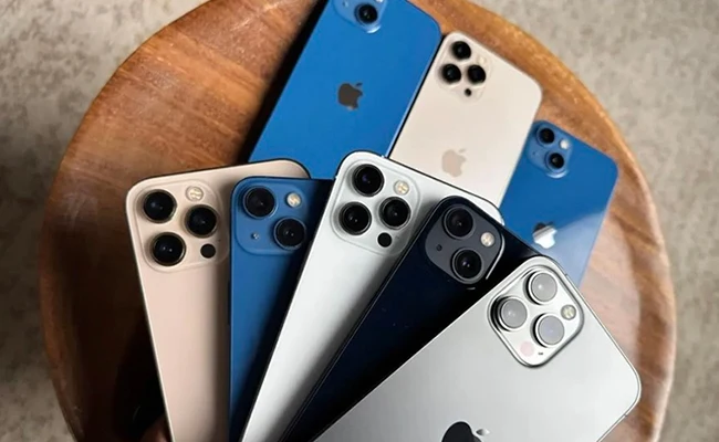 عکس تعدادی گوشی موبایل آیفون