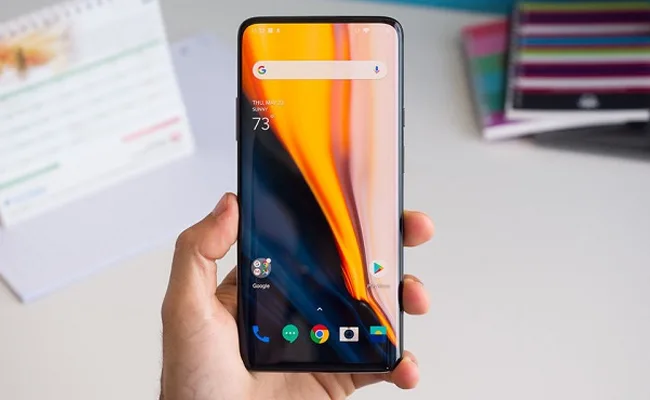 مقایسه وان پلاس 7 پرو با آیفون XS Max اپل