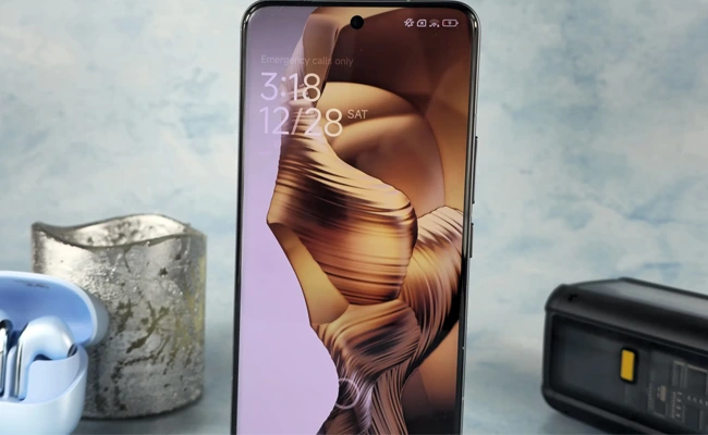 گوشی شیائومی Redmi Note 15 Pro مشکی شب از نمای جلو